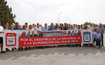 Moreno se compromete si es presidente de la Junta a eliminar el peaje de la AP4 de forma inmediata
