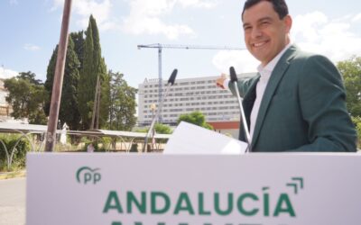 Moreno se compromete a seguir trabajando para “dar una vuelta de tuerca más” a la calidad asistencial en la Sanidad andaluza