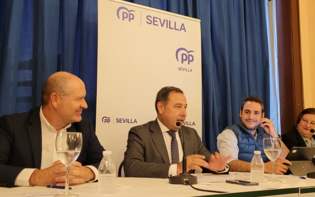 Ricardo Sánchez mantiene un encuentro con empresarios de Dos Hermanas