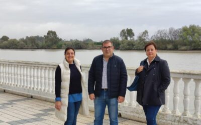 El PP de Coria del Río alerta sobre la intención del alcalde de cambiar la estética del paseo fluvial y pide su paralización