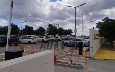El PP de Osuna exige la gratuidad del parking del hospital y acusa a la alcaldesa de “afán recaudatorio”