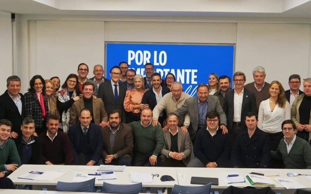 El PP de Sevilla destaca la estabilidad política de Andalucía frente a la parálisis del Gobierno de Sánchez