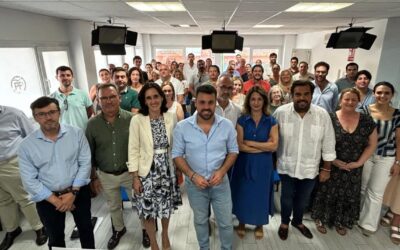 El PP de Sevilla destaca el trabajo del Gobierno de Juanma Moreno para dar respuesta a los vecinos en la regularización de sus viviendas