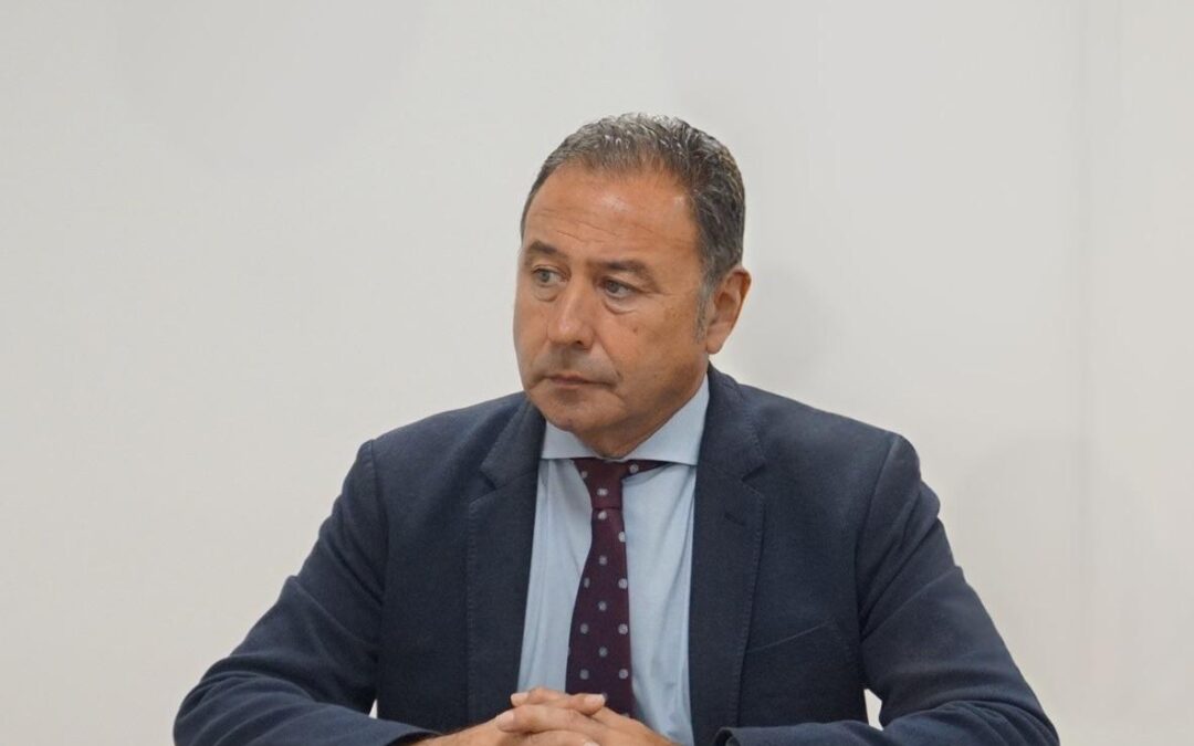 El PP de Sevilla exige a Pedro Sánchez la retirada del Estatuto Marco y afirma que “el sanchismo es el causante del mayor conflicto sanitario en años”