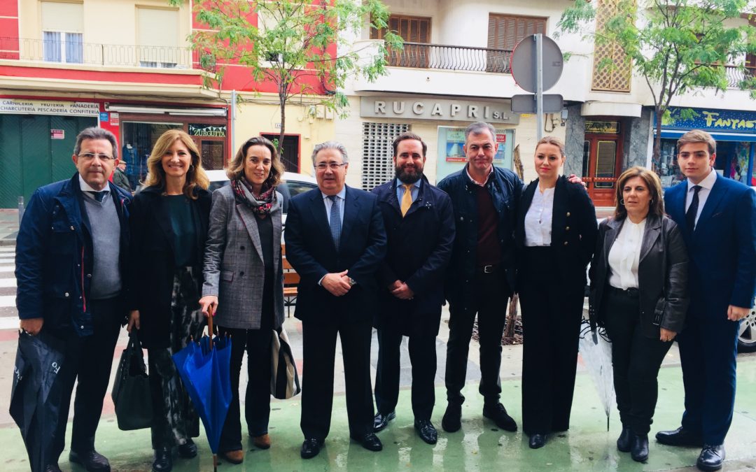 Juan Ignacio Zoido visita Utrera y detecta «las mismas reivindicaciones de hace 30 años que el gobierno de Juanma Moreno abordará de inmediato»