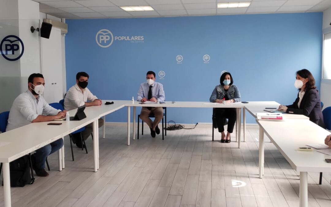 El PP de Sevilla pide la reprobación de la ministra de Trabajo ante su afrenta al campo andaluz señalándolo como foco de “esclavitud y malos tratos”