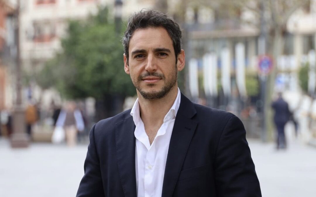 Agustín Aguilera: “Ni social ni feminista, se está demostrando la cosificación del PSOE con la mujer”