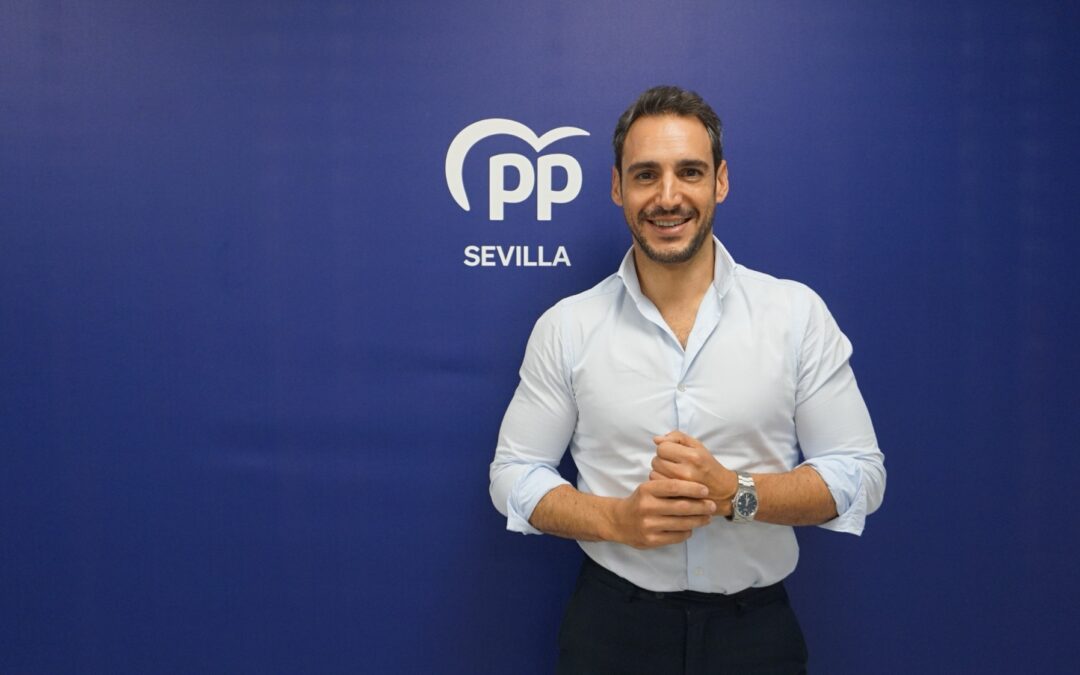 “Pedro Sánchez está levantando muros políticos y sociales para dividir a los sevillanos”