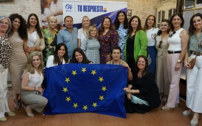 Crespo: “Ser feminista no es darse golpes de pecho de feminismo, sino hacer acciones por ello, queremos impulsar un Estatuto de la Mujer Rural en Europa”