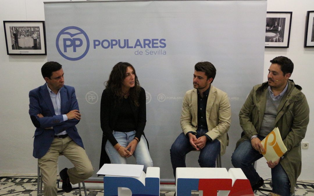 Loles López inaugura el Foro Permanente de Educación del PP de Sevilla integrado por representantes de consejos escolares