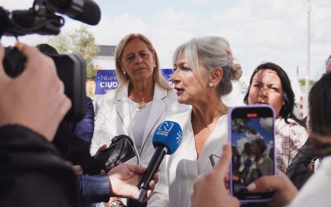 Patricia del Pozo: “Juanma Moreno ha impulsado infraestructuras de vital importancia para la provincia de Sevilla”