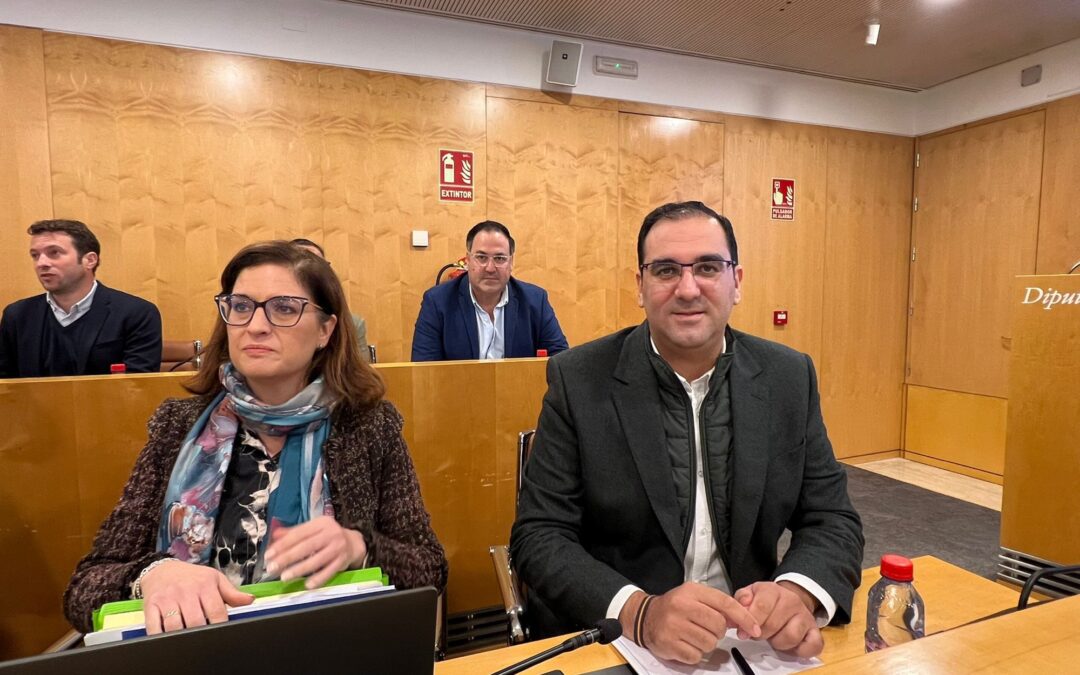 El PP pide a la Diputación que entregue a los ayuntamientos y mancomunidades los camiones de basura prometidos en 2021