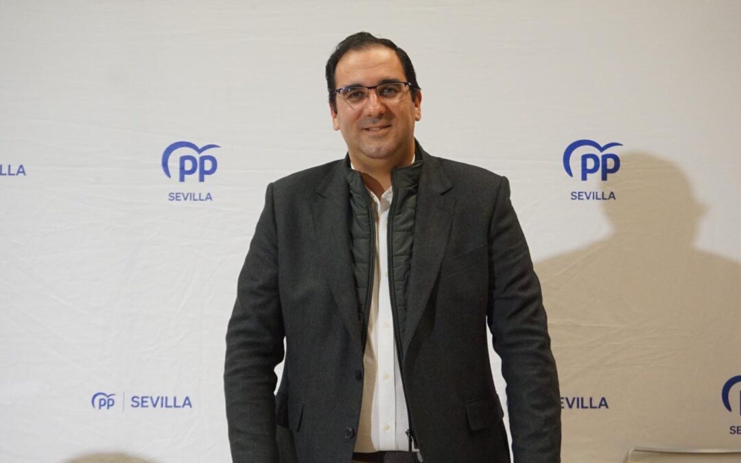 Martín Torres señala la deslealtad institucional de Javier Fernández hacia Juanma Moreno