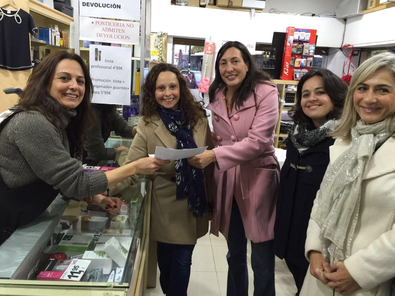 Virginia Pérez visita junto a Loles López el municipio de Camas