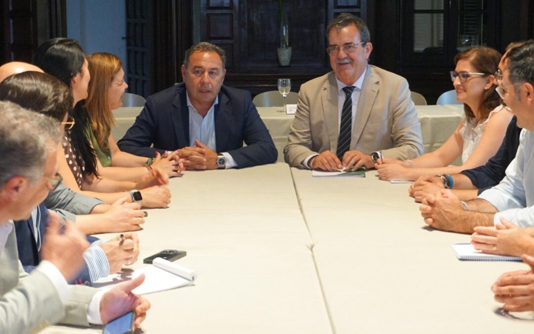 El PP de Sevilla recalca el papel del Gobierno de Juanma Moreno en la lucha contra el virus del Nilo